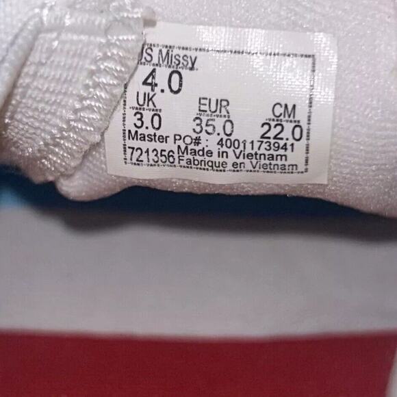 Vans Pride Asher Slip-On White Rainbow Heart Shoes Kids Youth Missy US Size 4 - Picture 9 of 10